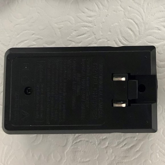 Vander LED Outdoor Handheld Flashlight - Picture 2 of 5